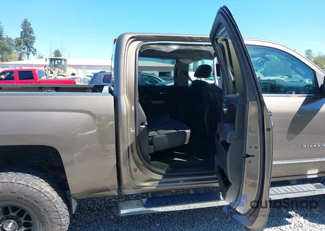 2015 Chevrolet Silverado 1500 1Lz/2Lz из США, поврежденный, VIN 3GCUKSEC7FG257381